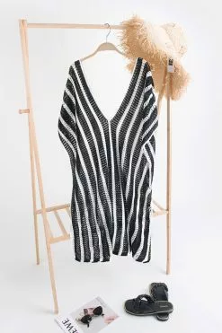 Cupshe Shawna Stripe V-neck Split Cover Up 8 Cupshe Shawna Stripe V-neck Split Cover Up -Deals Cupshe Store 1 0005eb9a 3627 45cb a9b7 2203ee430935