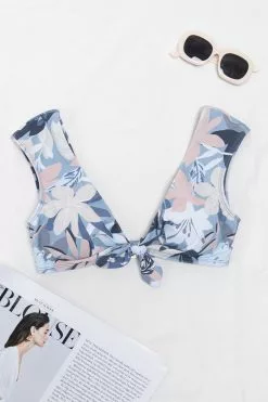 Cupshe Kirstin Tropical Bunny Tie Bikini Top -Deals Cupshe Store 1 0477e913 1cb4 48b5 96dd 72e70175ddc2