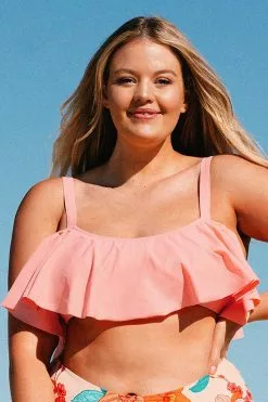 Cupshe Lucy Pink Ruffle Plus Size Bikini Top