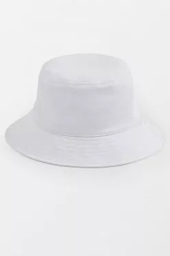 Cupshe Maribel Minimalism White Bucket Hat