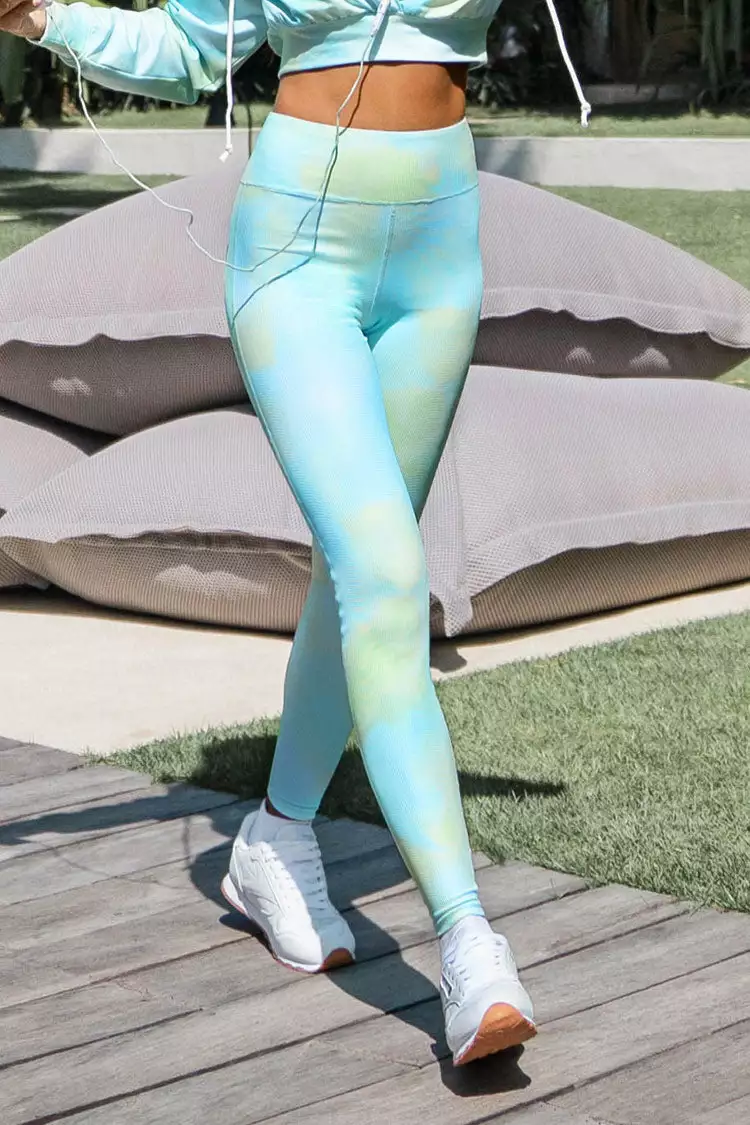 Cupshe Serenity Tie Dye Leggings 4 Cupshe Serenity Tie Dye Leggings - Image 4