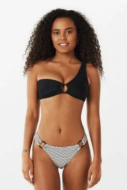 Cupshe One Shoulder Bikini with Stripes 9 Cupshe One Shoulder Bikini with Stripes -Deals Cupshe Store 1 38c9c00e 076a 4d57 aedc 62a0c5cf934b