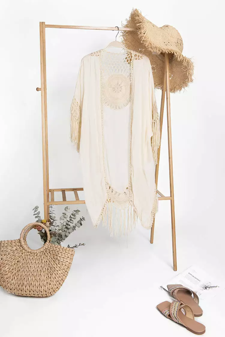 Cupshe Anne Crochet Fringe Hem Kimono 1 Cupshe Anne Crochet Fringe Hem Kimono