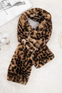 Cupshe Explorer Leopard Criss Cross Scarf