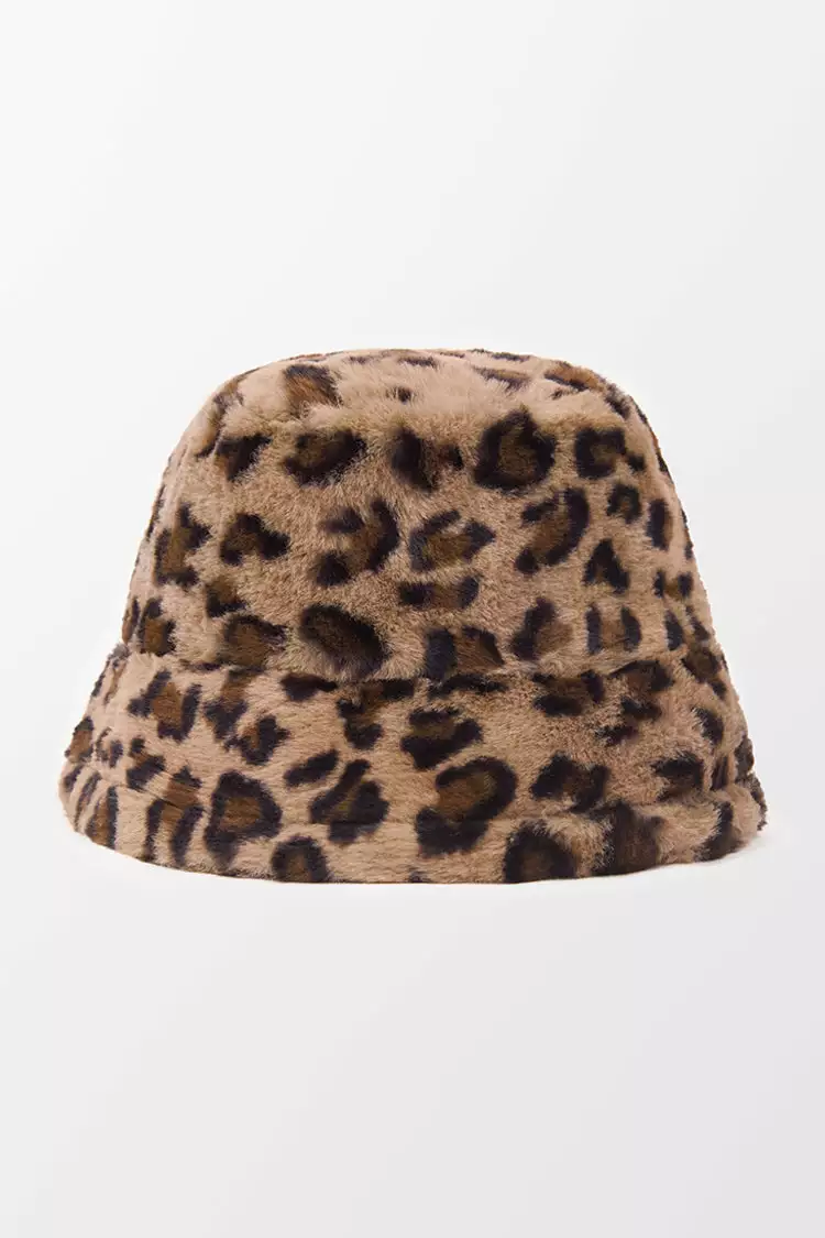 Cupshe Dynamic star Brown Leopard Fluffy Bucket Hat 1 Cupshe Dynamic star Brown Leopard Fluffy Bucket Hat