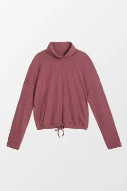 Cupshe Aloha High Neck Sweatshirt 7 Cupshe Aloha High Neck Sweatshirt -Deals Cupshe Store 1 46f4b641 fe2e 4354 86dd 09804044182a