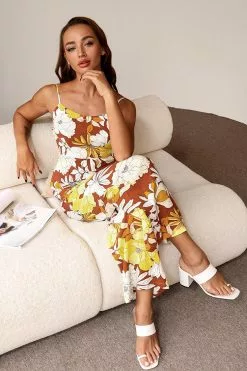 Cupshe Serenity Floral Elastic Waist Criss Cross Jumpsuit