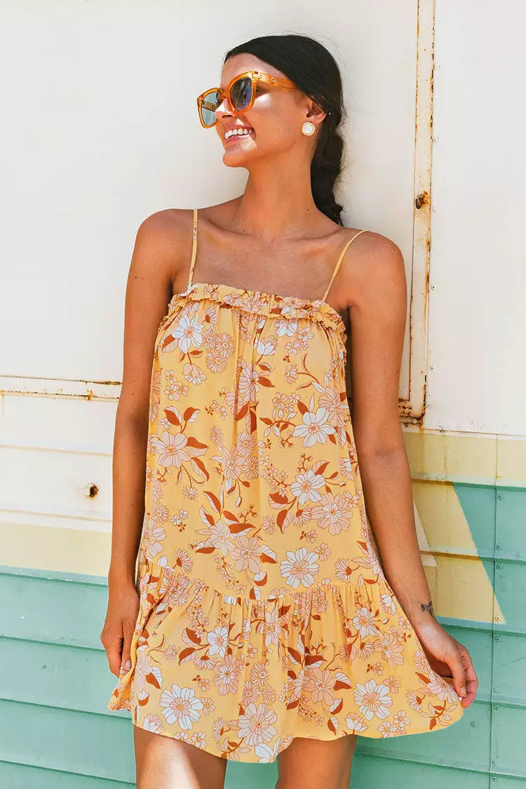 Cupshe Jacklyn Loose Waisted Adjustable Straps Slip Dress 1 Cupshe Jacklyn Loose Waisted Adjustable Straps Slip Dress