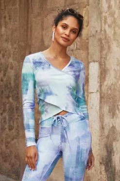 Cupshe Soft focus Tie Dye V-neck Sweatshirt