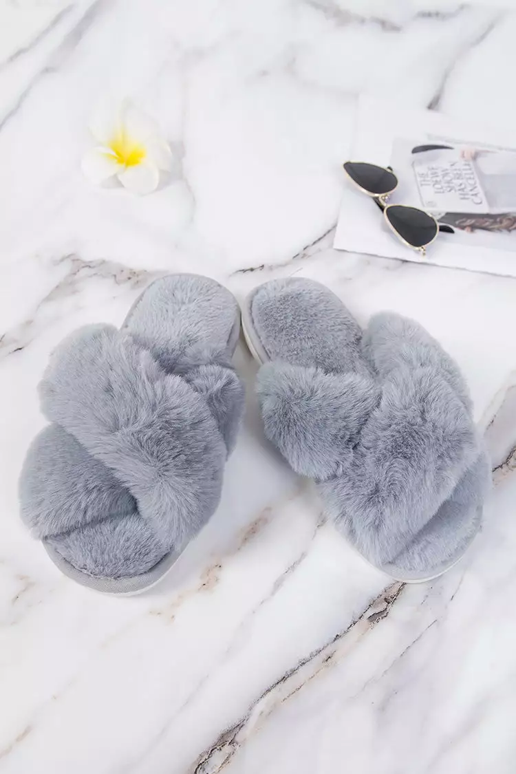 Cupshe Karter Grey Cross Strap Fluffy Slippers 1 Cupshe Karter Grey Cross Strap Fluffy Slippers