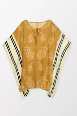 Cupshe Kyleigh Paisley And Striped Cover Up 7 Cupshe Kyleigh Paisley And Striped Cover Up -Deals Cupshe Store 1 62fbf098 29cb 4f32 bf9c 41ac4a5293a2