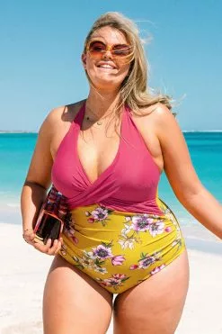 Cupshe Madalyn Floral Halter Plus Size One Piece Swimsuit