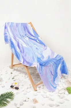 Cupshe Art Love Tie Dye Beach Blanket