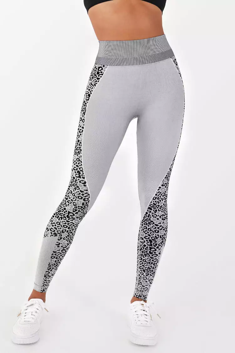 Cupshe Astral Leopard High Elastic Waisted Leggings 1 Cupshe Astral Leopard High Elastic Waisted Leggings