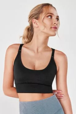 Cupshe Blythe Black U-neck Medium Support Sports Bra