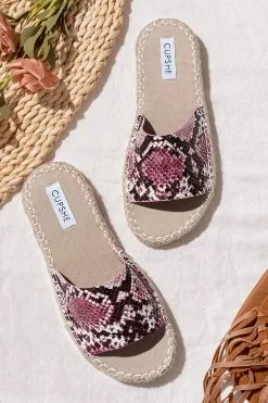 Cupshe Raspberry Wide Band Slide Sandals