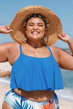 Cupshe Stacey Blue Ruffle Plus Size Tankini Top