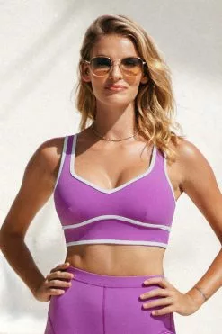 Cupshe Tropix Contrast Binding Sweatheart Neck Sports Bra