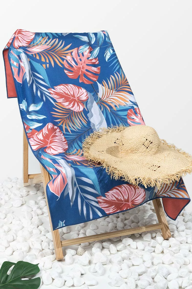 Cupshe Tropical Lush Leafy Beach Blanket 3 Cupshe Tropical Lush Leafy Beach Blanket - Image 3