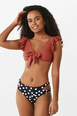 Cupshe Retro Ruffle Bowknot Polka Dot Bikini 13 Cupshe Retro Ruffle Bowknot Polka Dot Bikini -Deals Cupshe Store 1 8835198f 33d6 41d9 843b 5595c9925afa
