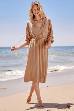 Cupshe Ruby V-neck Midi Dress 9 Cupshe Ruby V-neck Midi Dress -Deals Cupshe Store 1 897d6490 27af 45c9 8d29 ab56da34ba79