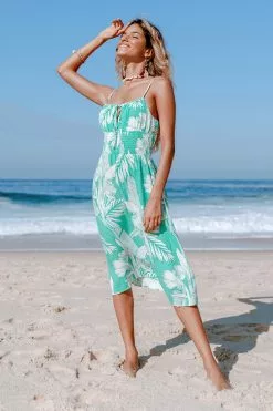 Cupshe Madilyn Green Tropical Slip Dress 8 Cupshe Madilyn Green Tropical Slip Dress -Deals Cupshe Store 1 8d01c6cc 23dd 4a44 9613 4cd6b988132f