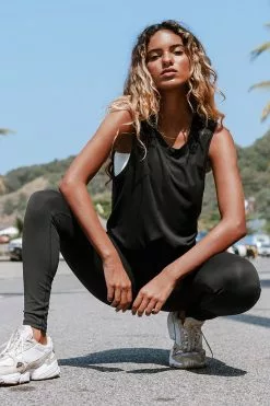 Cupshe Shimmer Black Sleeveless Twist Sweatshirt