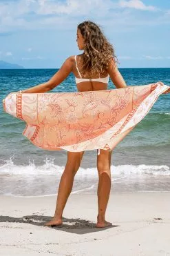 Cupshe Keepsake Paisley Beach Blanket