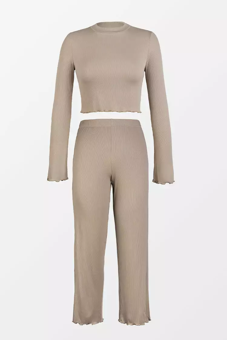 Cupshe Pompei Crop Top And Pants Set 3 Cupshe Pompei Crop Top And Pants Set - Image 3