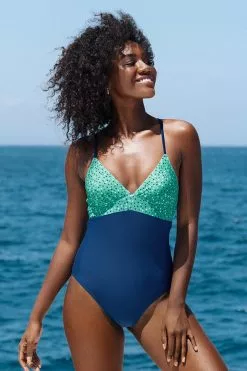 Cupshe Adalee Heart Lace-up Back One Piece Swimsuit