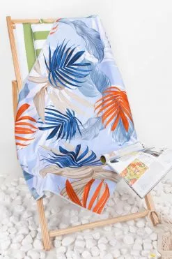 Cupshe Beach House Leafy Beach Blanket