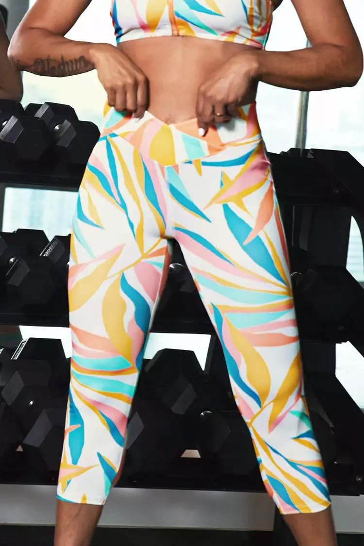 Cupshe Amantea Abstract Print Leggings 3 Cupshe Amantea Abstract Print Leggings - Image 3