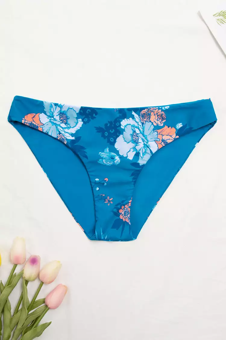 Cupshe Seafoam Garden Reversible Standard Rise Bikini Bottom 1 Cupshe Seafoam Garden Reversible Standard Rise Bikini Bottom