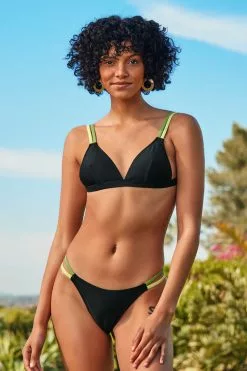 Cupshe Cecelia Triangle Strappy Bikini