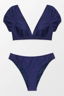 Cupshe Nina V-neck Cap Sleeves Bikini 7 Cupshe Nina V-neck Cap Sleeves Bikini -Deals Cupshe Store 1 d4e601fd 2c0c 46a4 8283 a10bee61703d