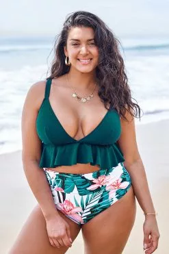 Cupshe Green and Floral Ruffle Plus Size Bikini