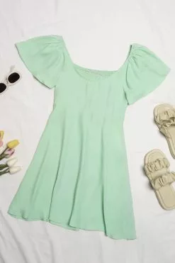 Cupshe Karly Green Square Neck Smocked Dress 6 Cupshe Karly Green Square Neck Smocked Dress -Deals Cupshe Store 1 f4f0a904 2e72 4fa4 aa1c e871ea27b27e