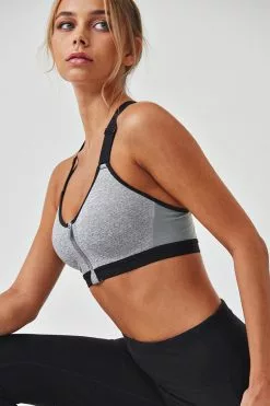 Cupshe The Perfect One Front Zipper Criss Cross Sports Bra