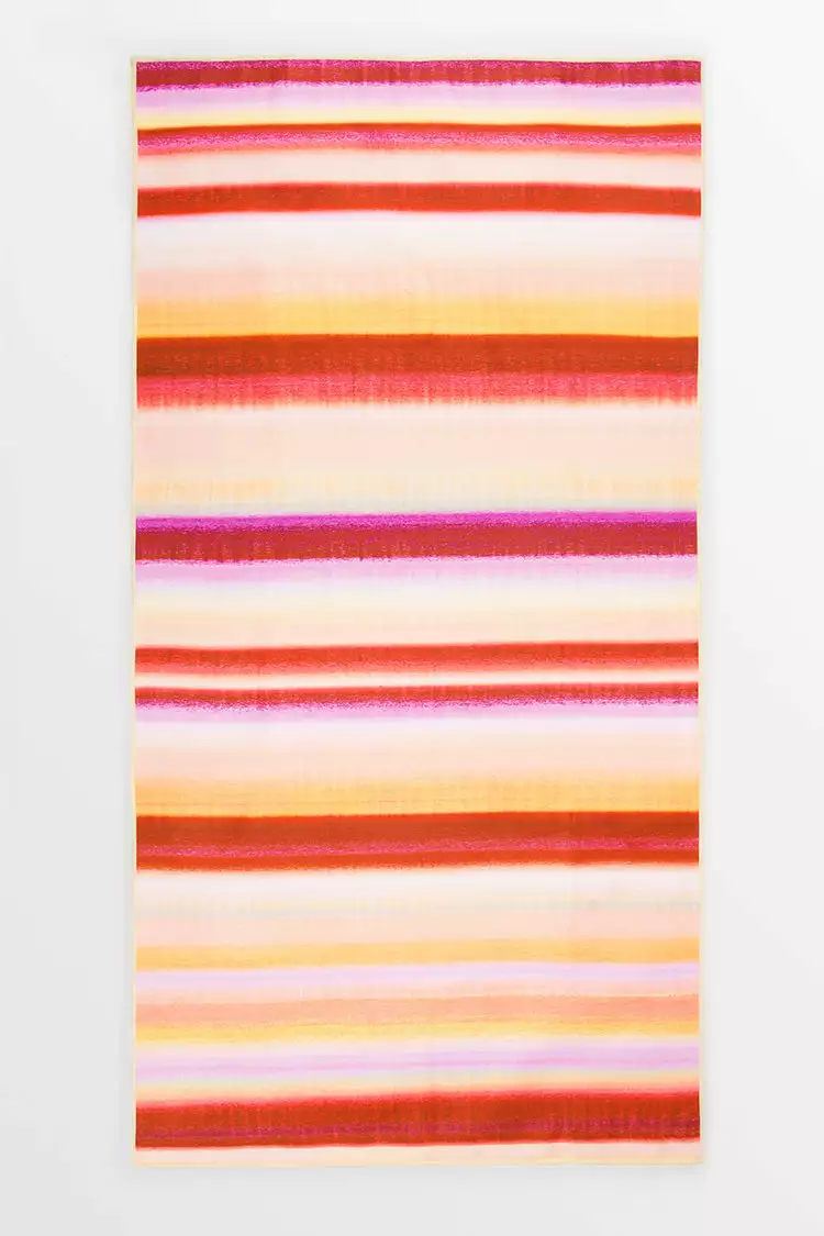 Cupshe Sunrise Striped Beach Blanket 3 Cupshe Sunrise Striped Beach Blanket - Image 3