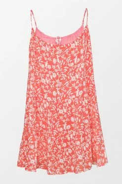 Cupshe Dani Tiered Floral Dress 11 Cupshe Dani Tiered Floral Dress -Deals Cupshe Store 2 36cee0ee fa4d 4b1c a56e e94f9380977a