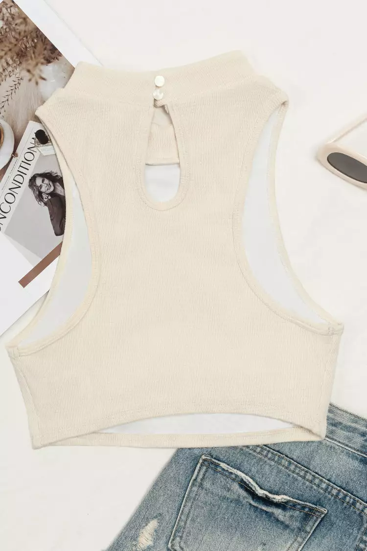 Cupshe Tamara Waffle Cut-out Back Crop Sports Bra 2 Cupshe Tamara Waffle Cut-out Back Crop Sports Bra - Image 2