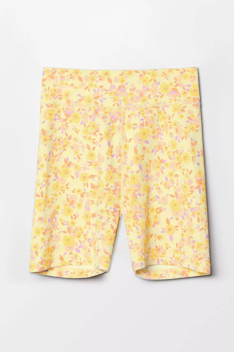 Cupshe Orange Blossom Ditsy Floral Bike Shorts 2 Cupshe Orange Blossom Ditsy Floral Bike Shorts - Image 2