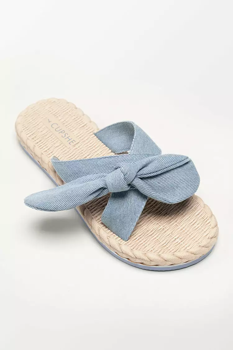 Cupshe Cloverfield Crisscross Bow Knot Slide Sandals 2 Cupshe Cloverfield Crisscross Bow Knot Slide Sandals - Image 2