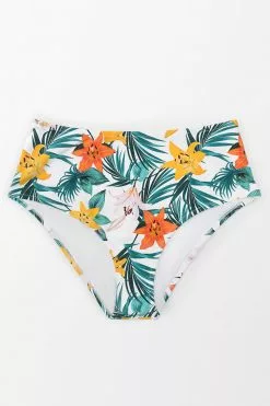 Cupshe Anya Floral Plus Size Bikini Bottom 6 Cupshe Anya Floral Plus Size Bikini Bottom -Deals Cupshe Store 2 62c0875a 5b9f 45b1 89f8 2caa0f0e1f2e