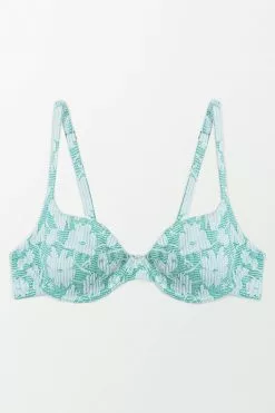 Cupshe Jane Floral Underwire Criss Cross Bikini Top 7 Cupshe Jane Floral Underwire Criss Cross Bikini Top -Deals Cupshe Store 2 6729051d e990 4638 bee8 5803049810d2