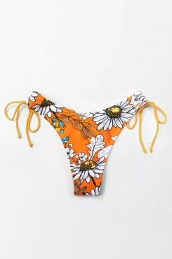 Cupshe Daisy Tie Side Bikini Bottom 10 Cupshe Daisy Tie Side Bikini Bottom -Deals Cupshe Store 2 6831d0be a905 476b ac70 bd031f8f831b