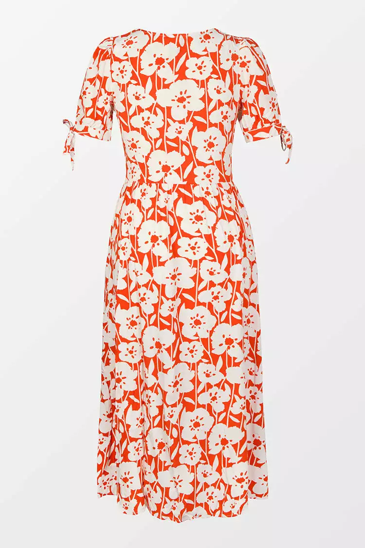 Cupshe Kayley V-neck Tie Fitted Waisted Bubble Sleeve A-Shape Dress 2 Cupshe Kayley V-neck Tie Fitted Waisted Bubble Sleeve A-Shape Dress - Image 2