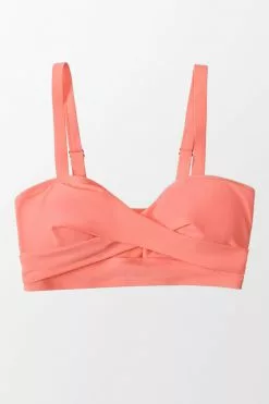 Cupshe Ana Ruched Plus Size Bikini Top 6 Cupshe Ana Ruched Plus Size Bikini Top -Deals Cupshe Store 2 abc5076c 2c09 402d 8281 11e1bb335a21