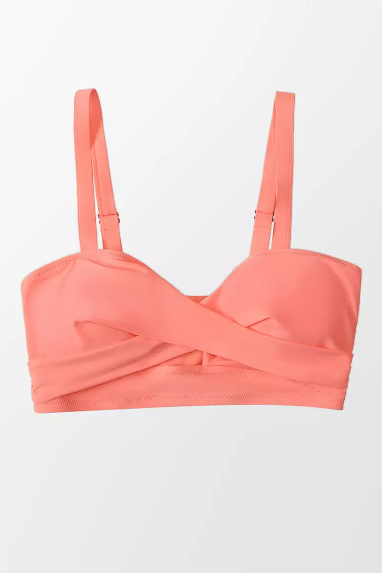 Cupshe Ana Ruched Plus Size Bikini Top 3 Cupshe Ana Ruched Plus Size Bikini Top - Image 3