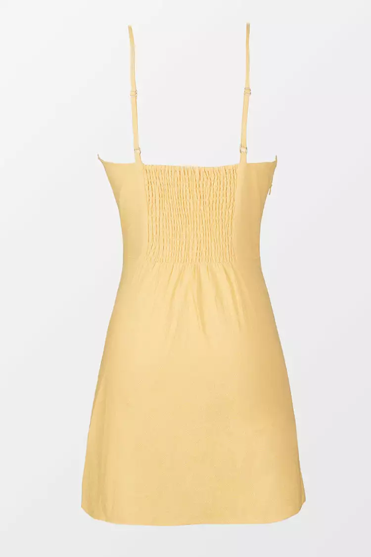 Cupshe Brooklynn Fitted Waisted Adjustable Straps Bunny Tie Wrap Dress 2 Cupshe Brooklynn Fitted Waisted Adjustable Straps Bunny Tie Wrap Dress - Image 2